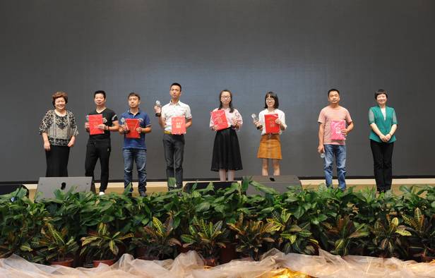 好闪耀！余杭“挂起”一面100米高的大*旗国**丨来这里，“玉”见良渚~