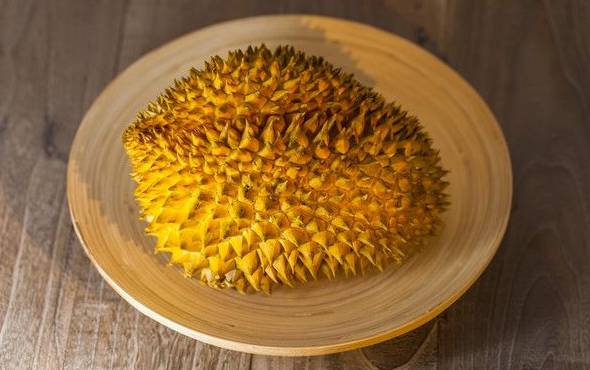 前任结婚前送我礼物留念,给前任的新婚礼物