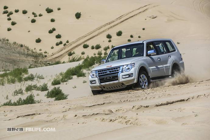 2018款三菱帕杰罗v97试驾,帕杰罗v93v95v97的区别