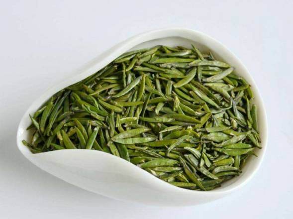 竹叶青茶叶正确冲泡方法,如何冲泡竹叶青茶叶粉水