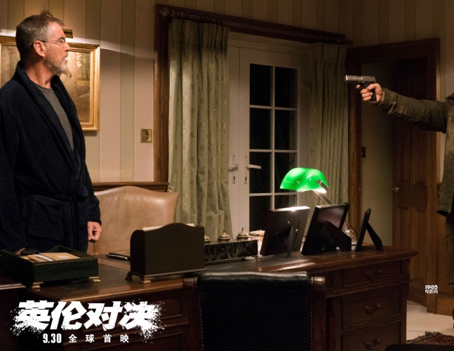 成龙变成英伦范儿,成龙英伦对决让国外媒体赞不绝口