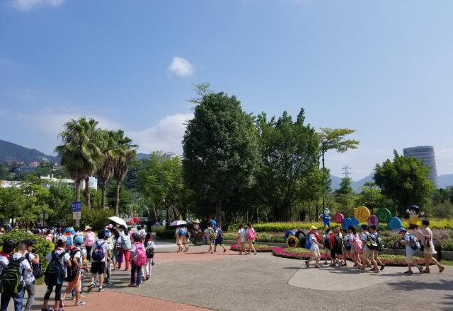 「惊喜」小黄人,机器猫,新升级的福州儿童公园简直萌翻了!快来留下你的涂鸦记忆吧!