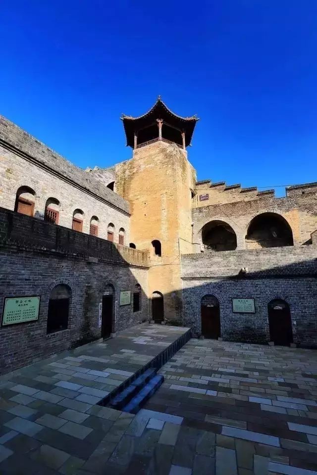 小县城的风景有多惊艳,小县城的风景不输大城市