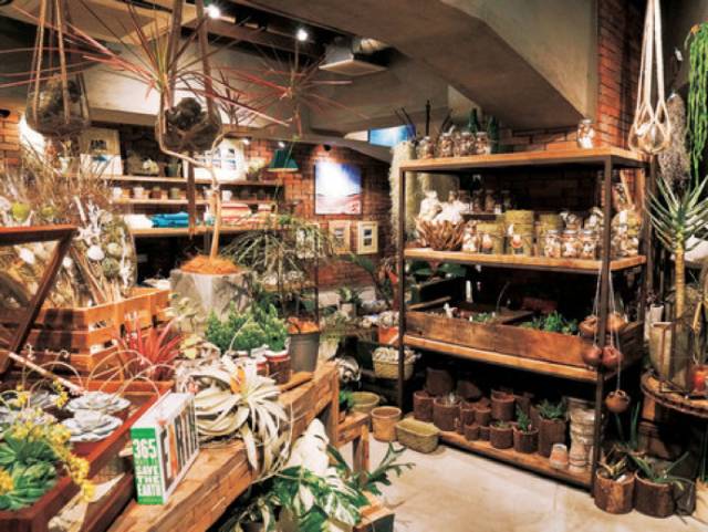 国庆去东京？那这条微信你得收好了！20家不务正业的最时髦小店让你买不停……