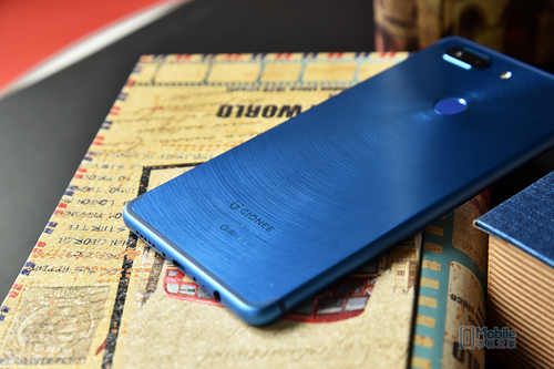 金立m7最新款,金立m7怎么样和s10哪个好