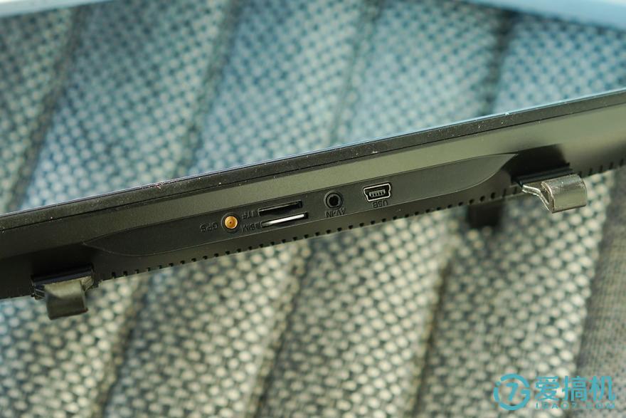 小蚁行车记录仪后视镜版开机,小蚁行车记录仪带循环录像功能