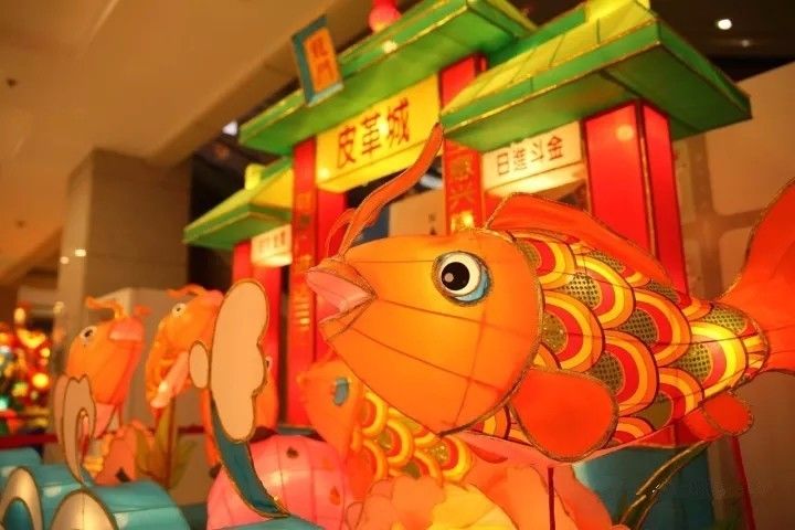 匠心制作｜传统匠人的手作灯都汇聚在海宁皮革城！