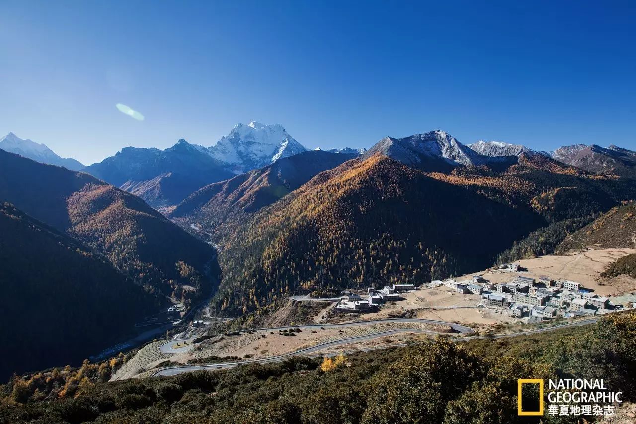 国庆目的地｜稻城亚丁，传说中“水蓝色星球上的最后一片净土”