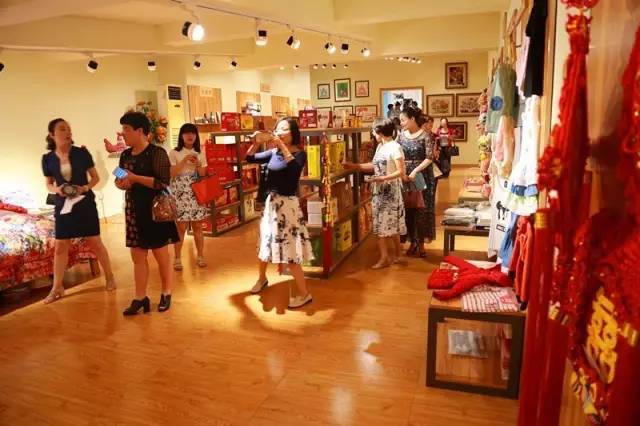 巾帼心向党喜迎二十大齐鲁女性,喜迎十九大齐鲁女性在行动临沂篇