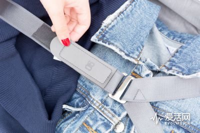 我拖着小米90分旅行箱上街的时候有人问我：这个是薛之谦同款吗？