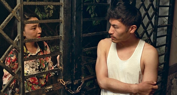 另类《嘉年华》，除了爱之外的一切