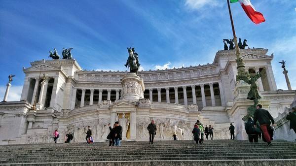 我早说过，国庆期间只有单位人少又便宜