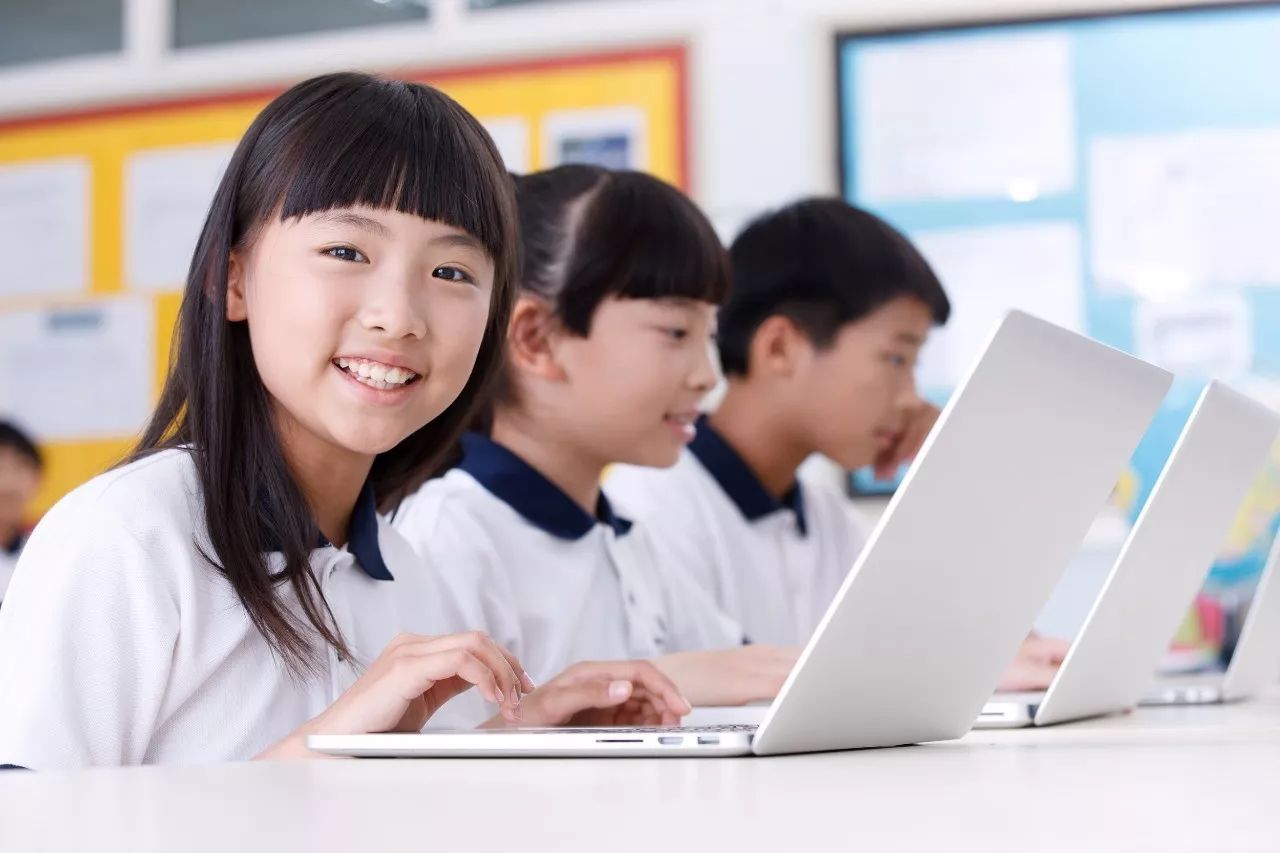 缩小网络代沟,不妨多打“亲情牌”