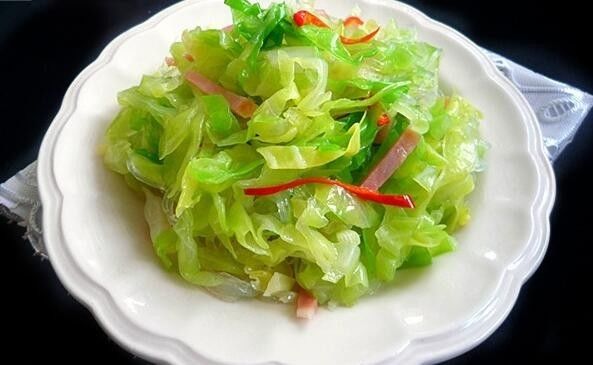 秋天腌制各种咸菜的做法,秋季腌制咸菜的方法