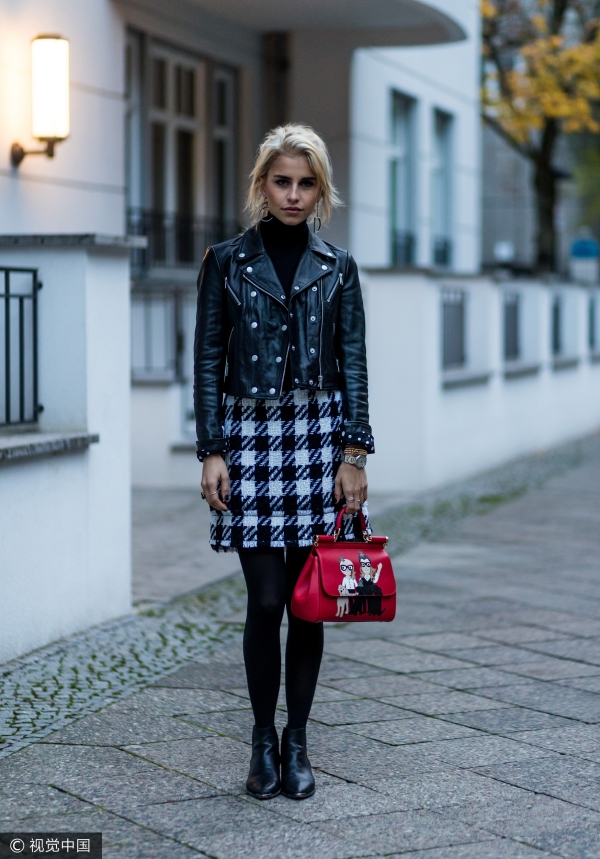 早秋还想穿裙子你得这么搭,秋天想穿裙子又嫌太冷