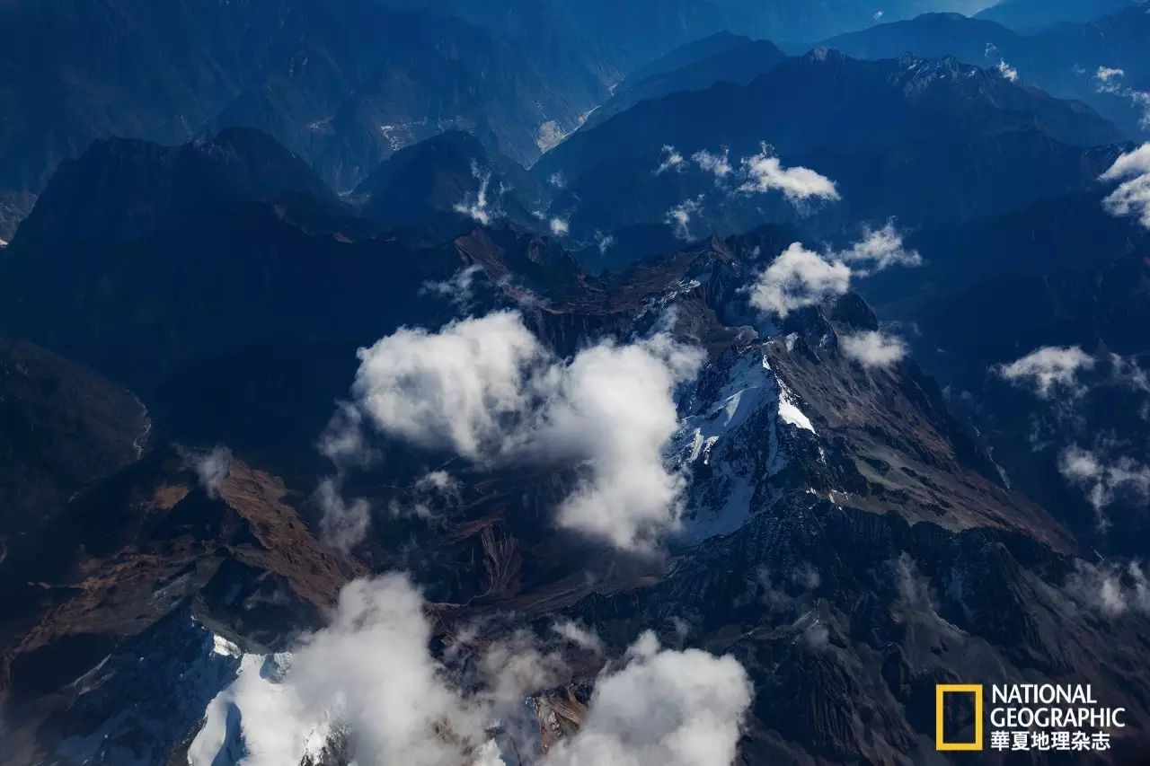 国庆目的地｜稻城亚丁，传说中“水蓝色星球上的最后一片净土”