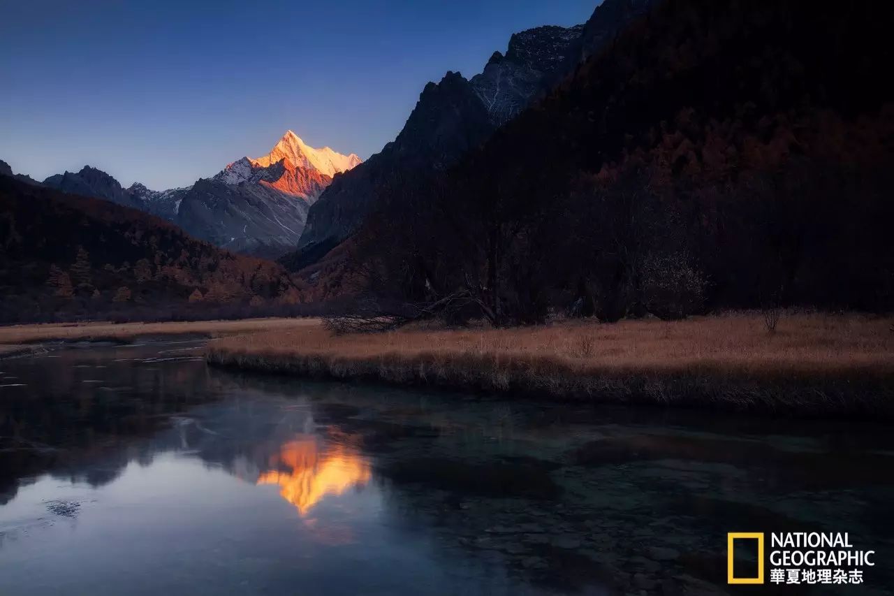 国庆目的地｜稻城亚丁，传说中“水蓝色星球上的最后一片净土”