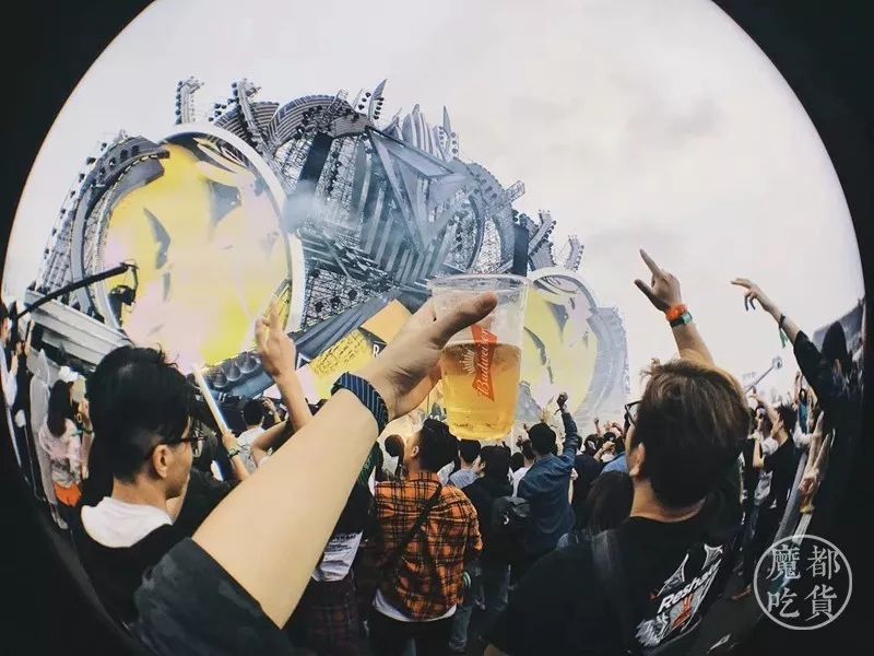 鍟ら厭闊充箰缇庨鐕冪垎鐜板満,鍏ㄧ悆缇庨姝屾洸