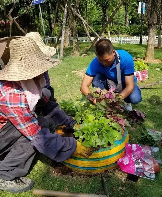 「惊喜」小黄人,机器猫,新升级的福州儿童公园简直萌翻了!快来留下你的涂鸦记忆吧!