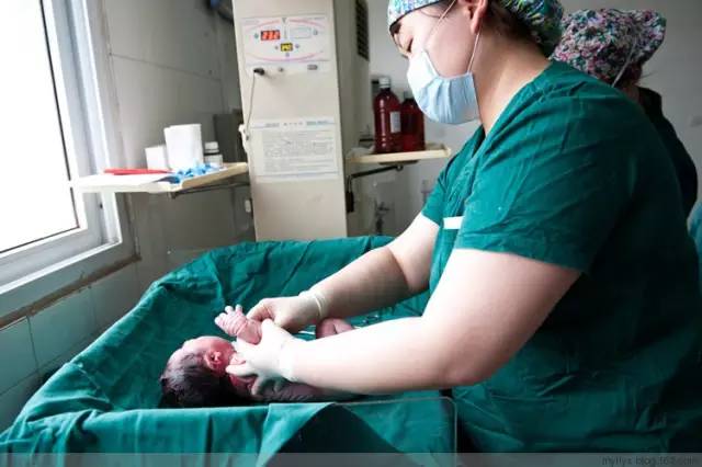 剖腹产全景记录,剖腹产恢复不同时期的照片