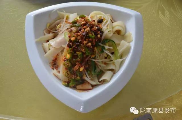 「相约康县」山水间歌声回荡,烟波里久违的故乡