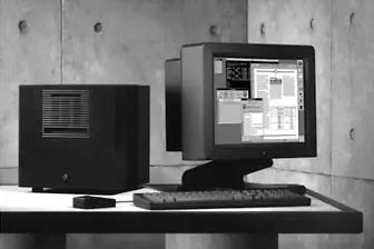 被误解的乔布斯,美国女版乔布斯时隔一年跌落神坛