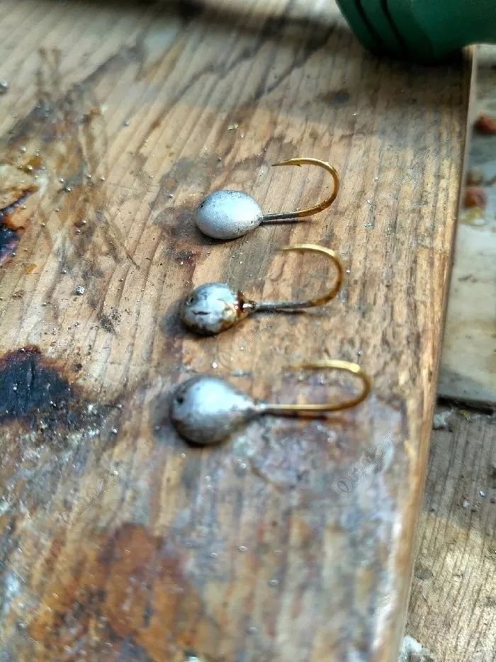 做朝天钩焊锡松散不牢固,朝天钩要不要加铅