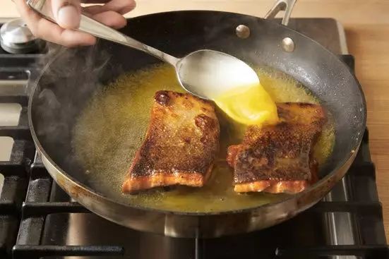 教你如何做西餐牛排,苹果西餐怎么做好吃