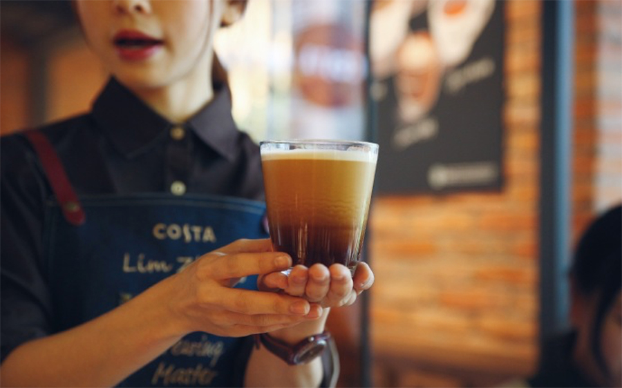 COSTA出了氮气冷萃咖啡，我们在上海和成都都体验了一下