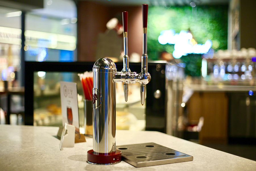 COSTA出了氮气冷萃咖啡，我们在上海和成都都体验了一下