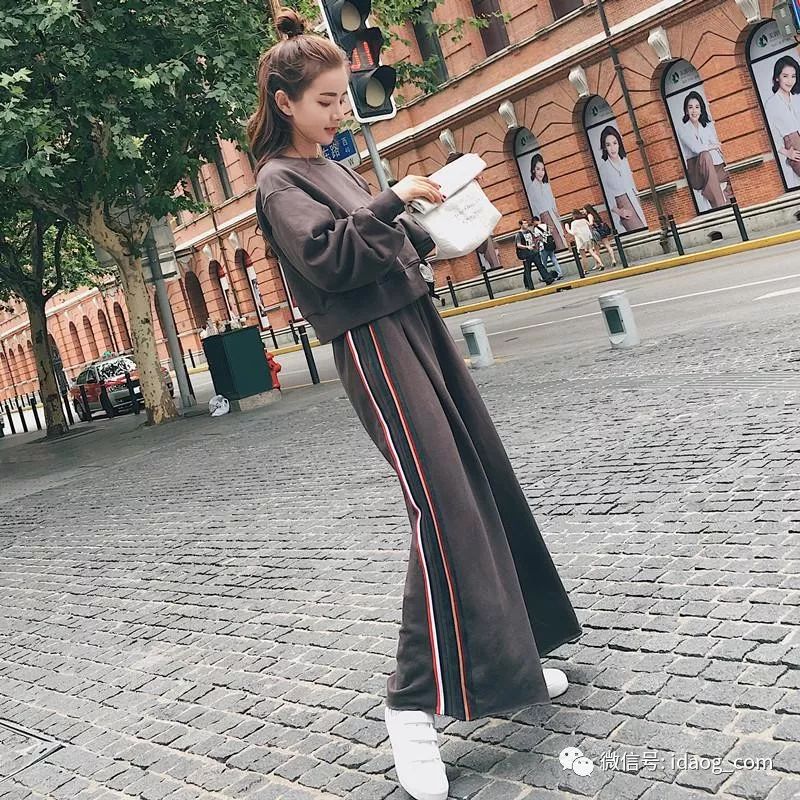 休闲运动套装女款爆款2024新款,潮流穿搭各款气质十足的运动套装