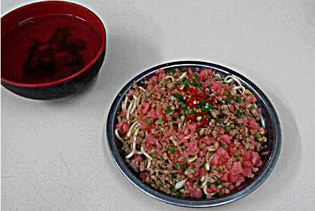 美好的假期从一束花开始,美好的假期从早餐开始