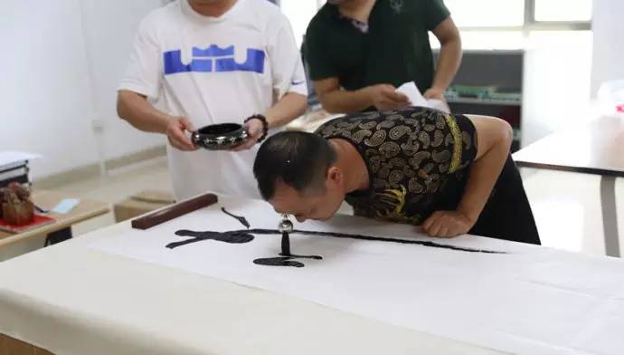 书法就毁在这3种人手上,世界上最吓人的书法