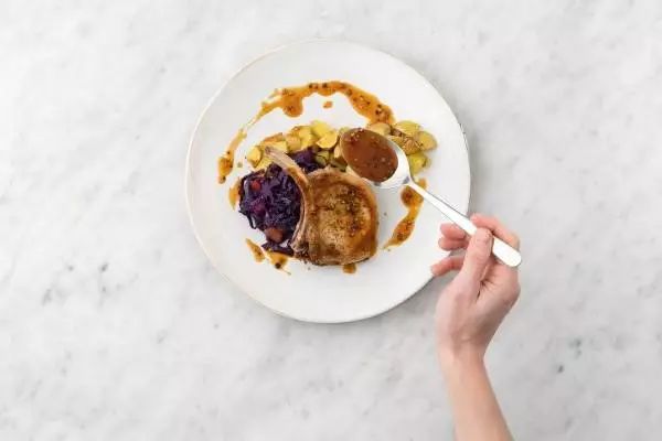 教你如何做西餐牛排,苹果西餐怎么做好吃