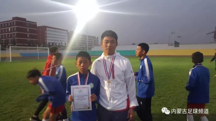 棒棒哒优秀少年,鄂尔多斯入选全国足球队的名单
