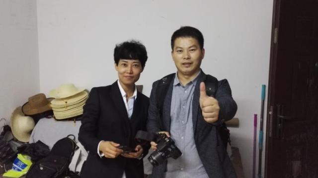 大家好,给大家介绍一下,这是三峡大坝黄金周期间的感人事儿