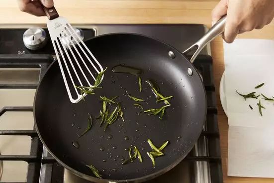 教你如何做西餐牛排,苹果西餐怎么做好吃