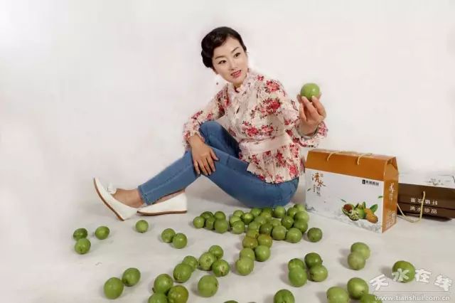 天水市委常委、副市长李晓东：我家门前清水流，漫山遍野鲜核桃！