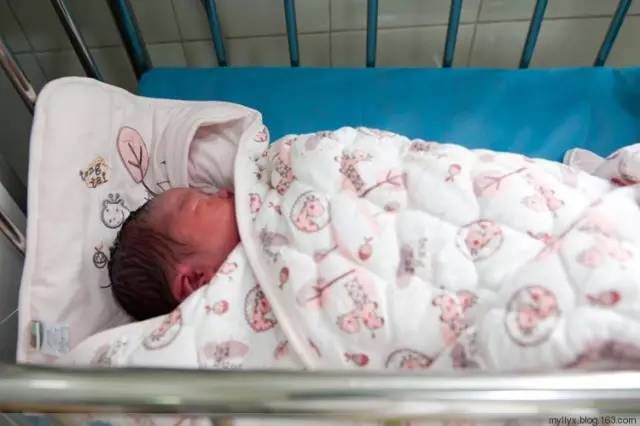 剖腹产全景记录,剖腹产恢复不同时期的照片