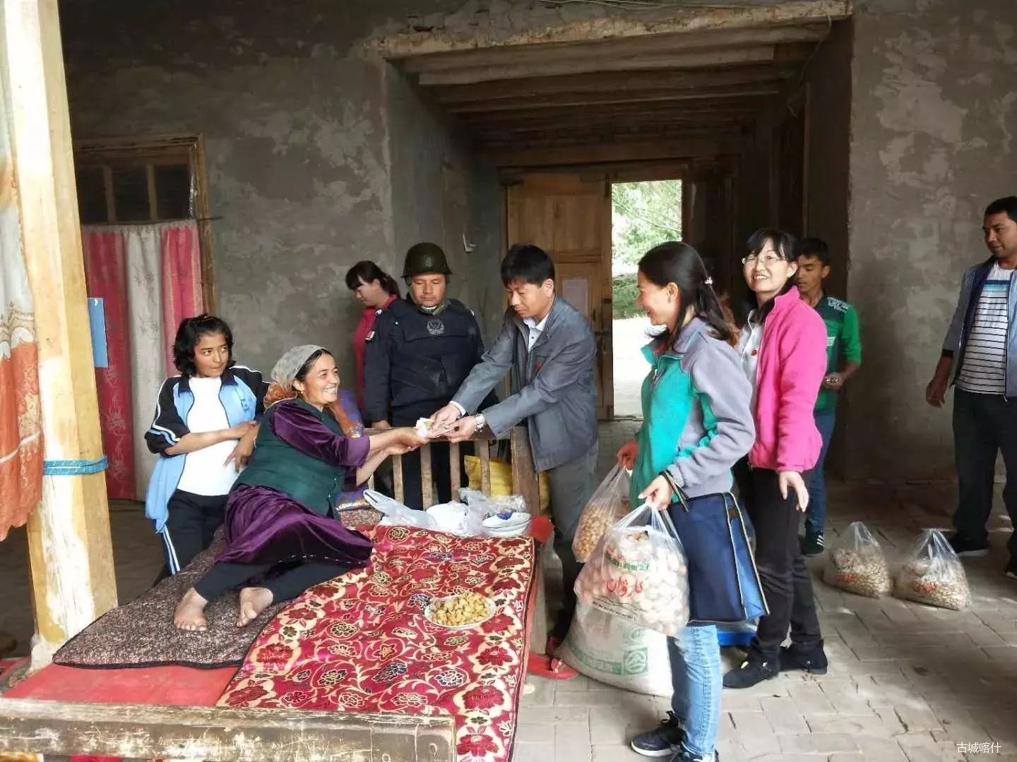 「聚焦民生」以购代捐爱心帮扶