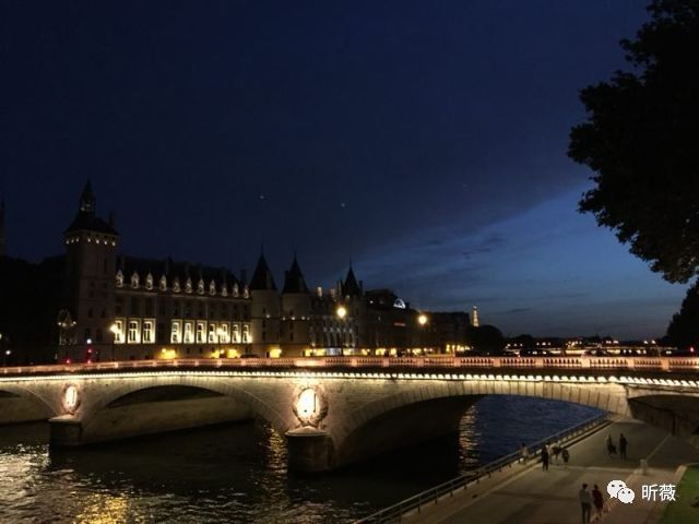 十一假期旅游不出去玩没钱,十一假期风景美不美