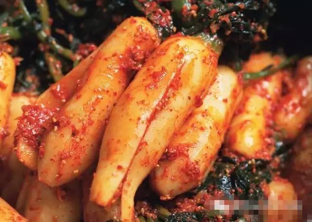 秋天腌制各种咸菜的做法,秋季腌制咸菜的方法