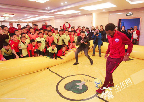 褰撲唬鍔涘竼瓒崇悆闃熷憳,鍔涘竼瓒崇悆闃熷憳璐瑰皵鍗楀