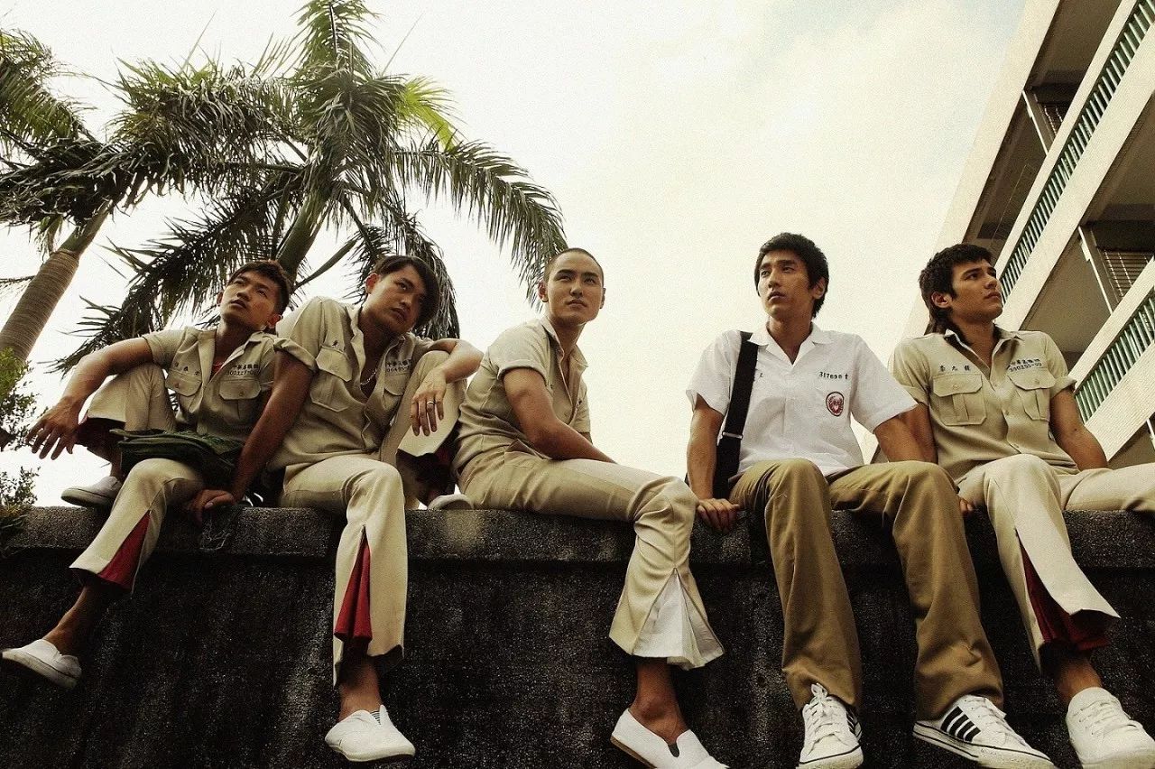 我们终将被现实打败,最终还是被你伤得遍体鳞伤