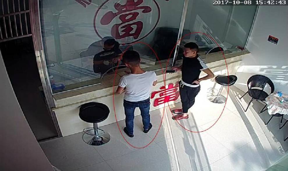 信了商家说的“钻戒每年能换新”，花了几万元买钻戒，结果……这里的套路深到你想不到｜武汉早班车