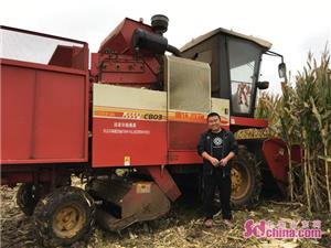 雷沃中原一号玉米机,体验雷沃