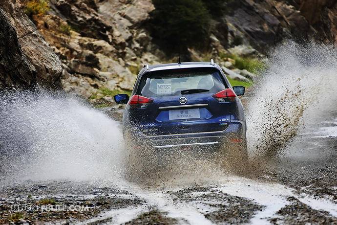 全新东风日产奇骏,日产新奇骏展示