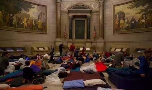 到博物馆看展览,去博物馆看一场展览