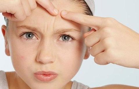 换季长痘泛红发痒怎么办,秋季换季面部痒