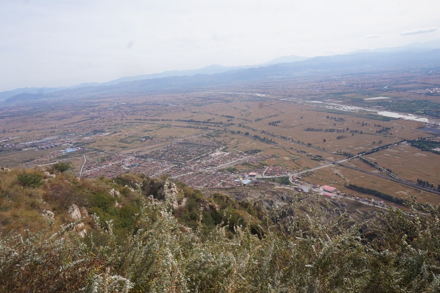 京西第一孤峰,鸡鸣山孤峰独秀